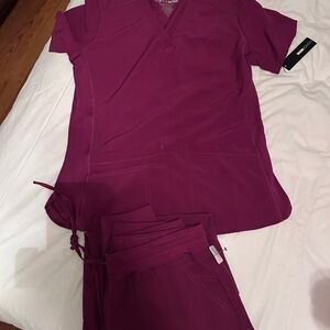 Fashion Nova Women's Magenta Scrub Top and Pants Set